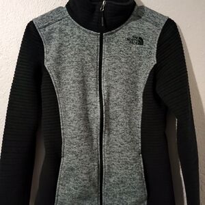 The North Face Women's Two-Tone Black and Gray Jacket